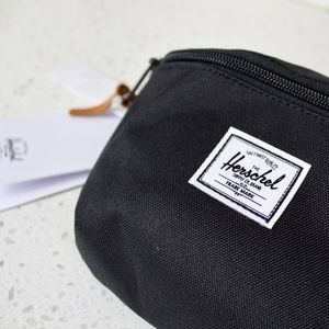NWT Herschel Supply Co. Belt Bag aka Fanny Pack